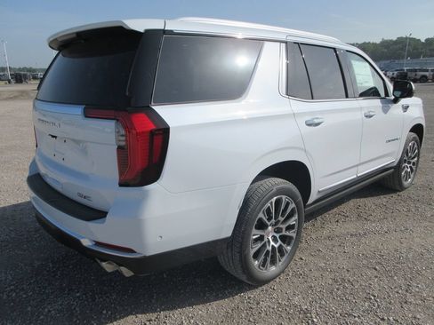 New 2026 GMC Yukon Denali w/ Sun & Power Step Package AWD/4WD image 4