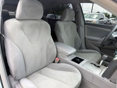 Used 2009 Toyota Camry LE FWD image 27
