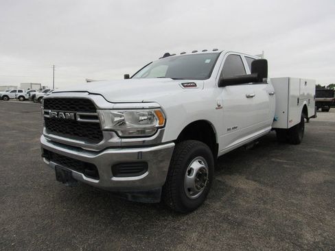 Used 2022 RAM 3500 Tradesman w/ Chrome Appearance Group AWD/4WD image 7