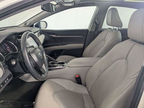 Certified 2020 Toyota Camry XSE w/ Navigation Package FWD image 9