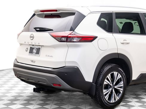 Used 2023 Nissan Rogue SV w/ SV Premium B Package image 31
