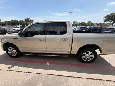 Used 2017 Ford F150 XLT w/ Equipment Group 302A Luxury RWD image 6