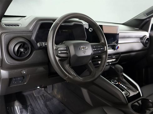 Used 2024 Chevrolet Colorado Trail Boss image 23