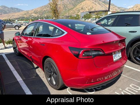 Used 2018 Tesla Model 3 Long Range AWD/4WD image 3