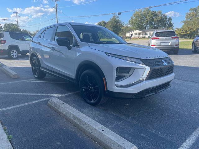 Used 2022 Mitsubishi Eclipse Cross LE AWD/4WD image 4