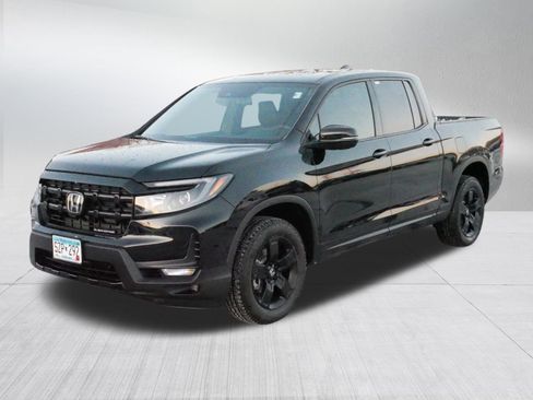 Certified 2026 Honda Ridgeline Black Edition image 3