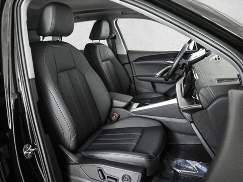 Certified 2025 Audi Q5 Premium w/ Convenience Package AWD/4WD image 21