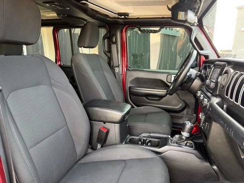 Used 2021 Jeep Wrangler Unlimited Sport AWD/4WD image 27