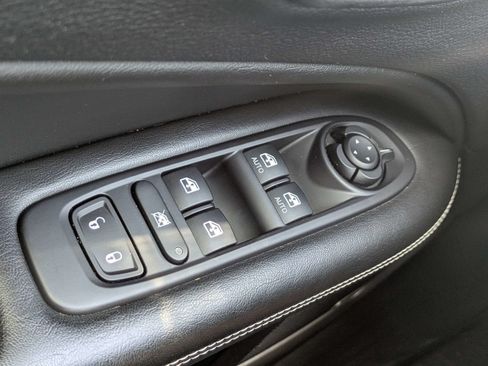 Used 2021 Jeep Compass Latitude w/ Sun and Sound Group FWD image 47