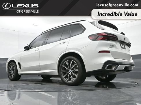 Used 2025 BMW X5 xDrive40i w/ M Sport Package AWD/4WD image 14