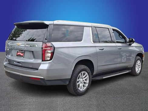 Used 2023 Chevrolet Suburban LT AWD/4WD image 4