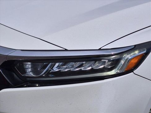 Used 2019 Honda Accord EX image 15