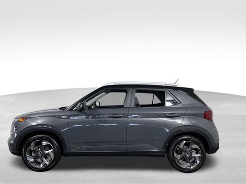 New 2026 Hyundai Venue SEL FWD image 2