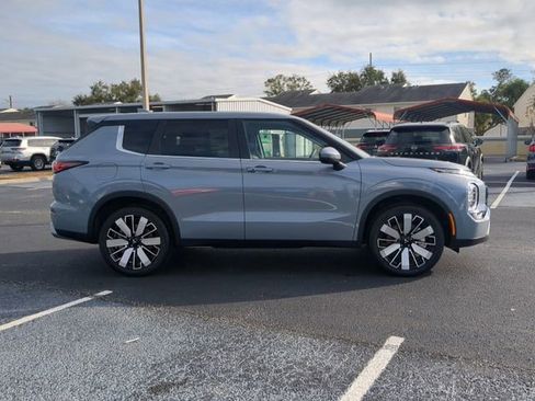New 2026 Mitsubishi Outlander SE AWD/4WD image 5