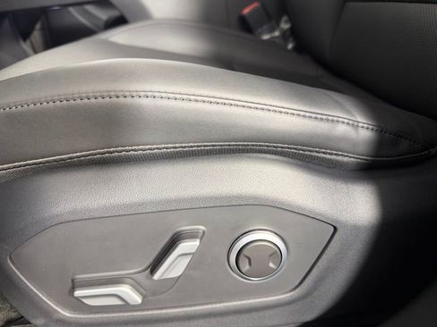 Used 2025 Hyundai Santa Fe SEL FWD image 22