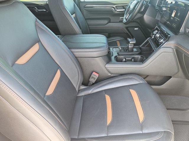 Used 2024 GMC Sierra 1500 AT4 w/ Technology Package AWD/4WD image 15