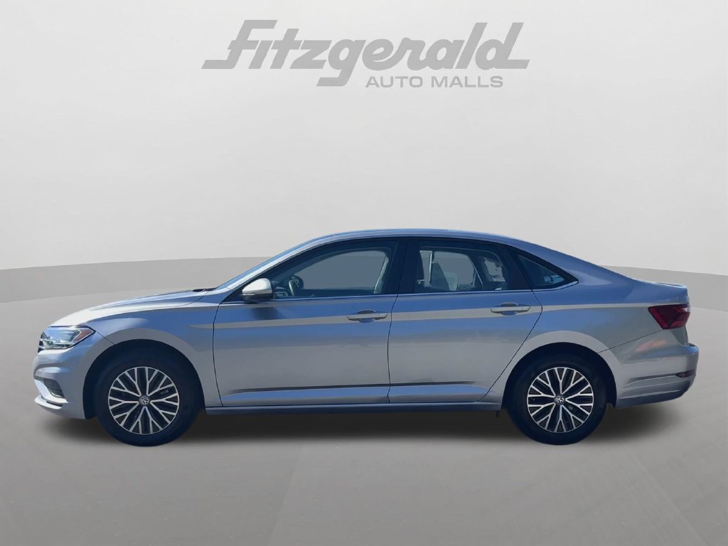 Used 2020 Volkswagen Jetta SE w/ SE Cold Weather Package FWD image 5