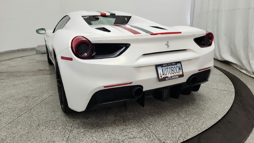 Used 2017 Ferrari 488 Spider RWD image 22