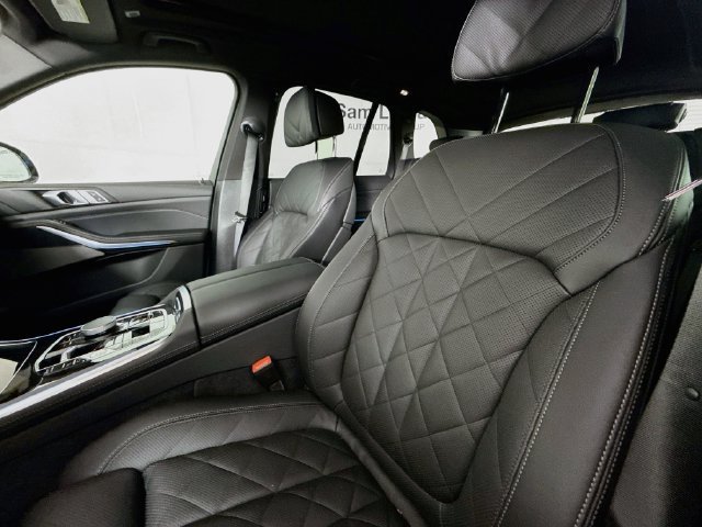 New 2026 BMW X5 xDrive50e w/ M Sport Package AWD/4WD image 22