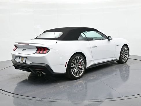 Used 2024 Ford Mustang GT Premium image 6