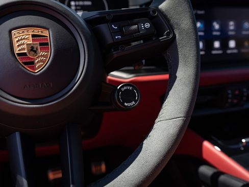Used 2023 Porsche Cayenne GTS AWD/4WD image 61