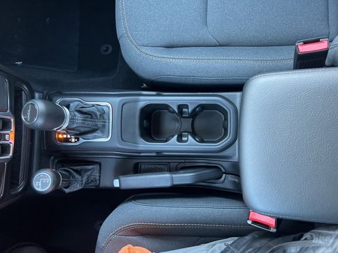 New 2026 Jeep Gladiator Sport image 30