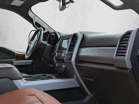 Used 2021 Ford F350 King Ranch w/ King Ranch Ultimate Package AWD/4WD image 28