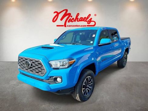 Used 2021 Toyota Tacoma TRD Sport AWD/4WD image 3