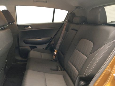 Used 2019 Kia Sportage LX FWD image 18
