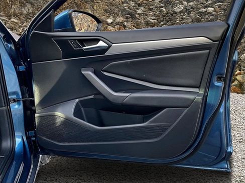 Used 2019 Volkswagen Jetta S w/ Driver Assistance Package image 21