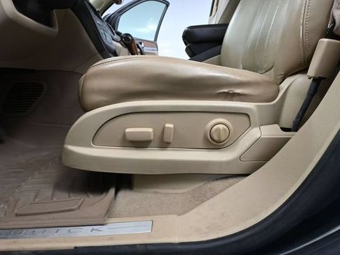 Used 2012 Buick Enclave Premium w/ Trailering Provision Package FWD image 21