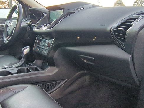 Used 2018 Ford Escape Titanium image 22