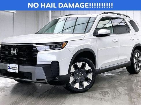 New 2026 Honda Pilot Elite image 2