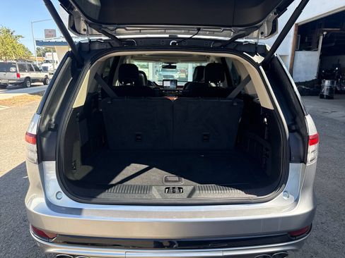 Used 2021 Lincoln Aviator Grand Touring w/ Equipment Group 302A AWD/4WD image 23