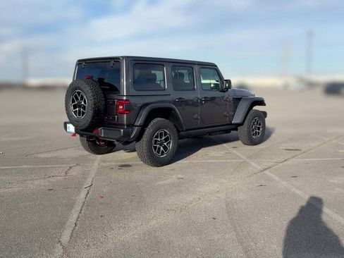 New 2026 Jeep Wrangler Unlimited Rubicon image 12