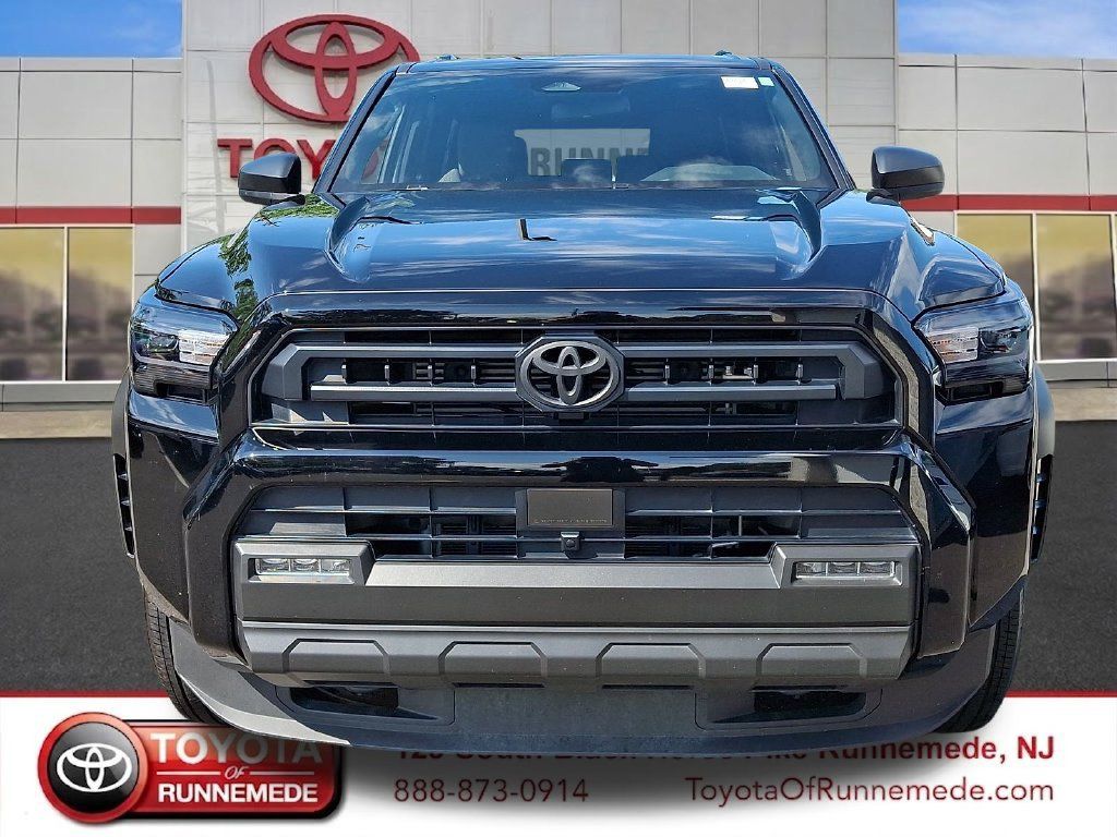 Certified 2025 Toyota 4Runner SR5 AWD/4WD image 2
