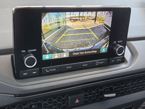 Used 2025 Honda Accord SE image 30