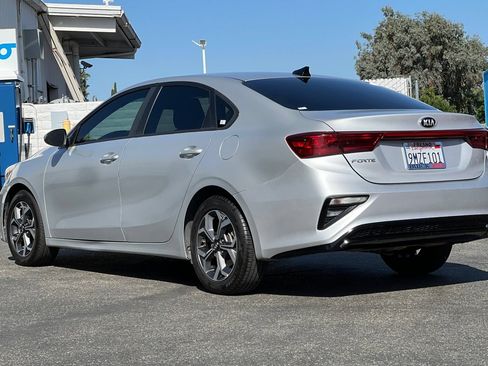 Used 2021 Kia Forte LXS FWD image 6