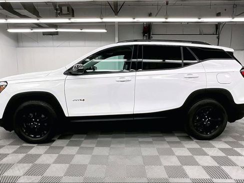 Used 2023 GMC Terrain AT4 w/ Infotainment Package II image 14