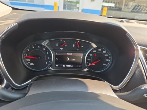Used 2024 Chevrolet Equinox LT AWD/4WD image 21
