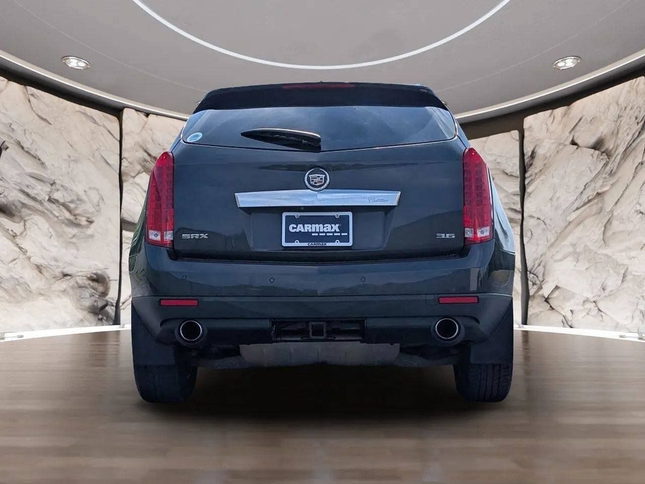 Used 2015 Cadillac SRX Luxury w/ Driver Awareness Package FWD image 10