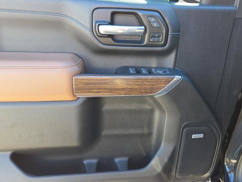 Used 2022 Chevrolet Silverado 3500 High Country image 30