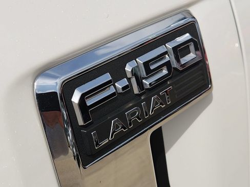 Used 2021 Ford F150 Lariat w/ Equipment Group 502A High AWD/4WD image 12