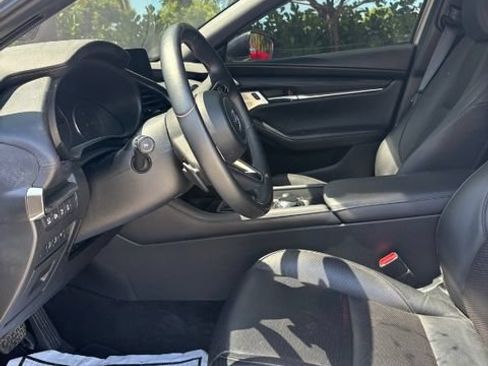 Used 2024 MAZDA MAZDA3 Hatchback w/Premium Plus Pkg AWD/4WD image 9