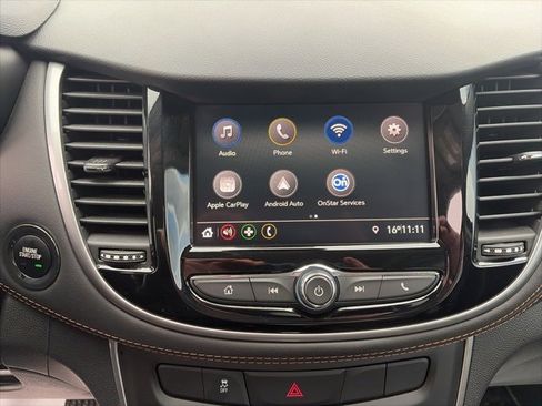 Used 2021 Chevrolet Trax LT w/ Premium Seat Package image 14