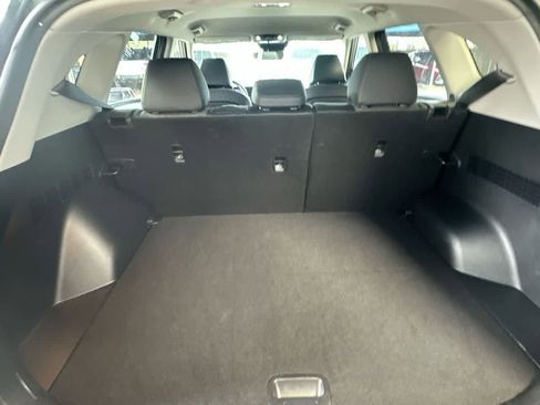 Used 2025 Kia Seltos S FWD image 25
