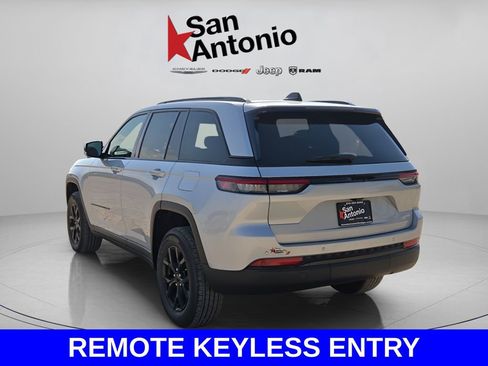 New 2025 Jeep Grand Cherokee Altitude RWD image 6