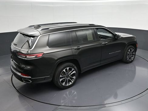 Used 2021 Jeep Grand Cherokee L Overland w/ Luxury Tech Group IV AWD/4WD image 22