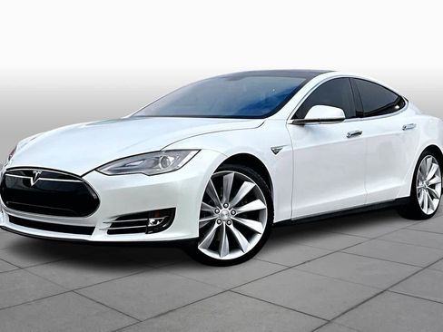 Used 2014 Tesla Model S 60 image 34