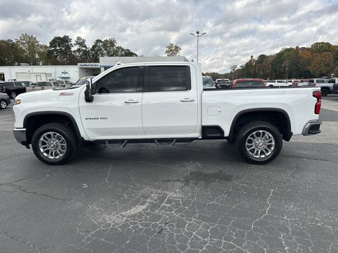 Used 2025 Chevrolet Silverado 2500 LTZ w/ LTZ Plus Package image 5